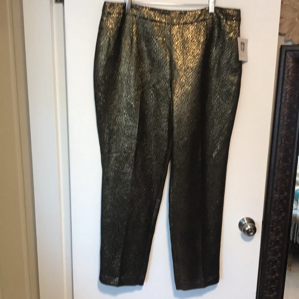 NEW‎ Anne Klein Gold / Black Pants. 14
